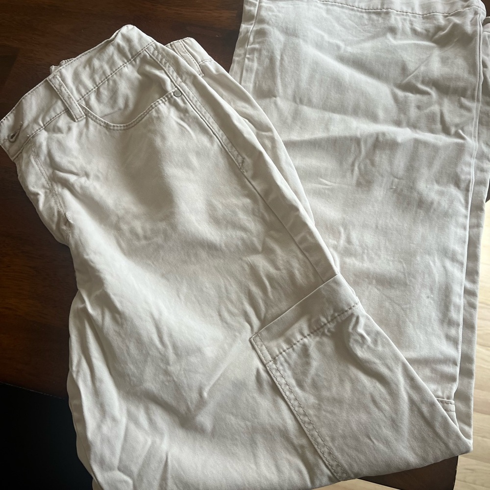 Khaki cargo pants Kenzie size 8